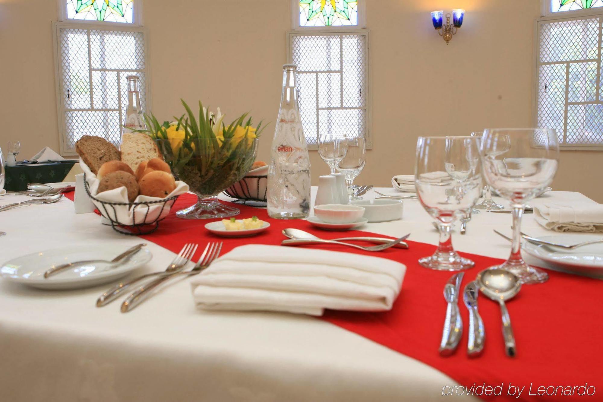 Sohar Beach Hotel Restaurant photo