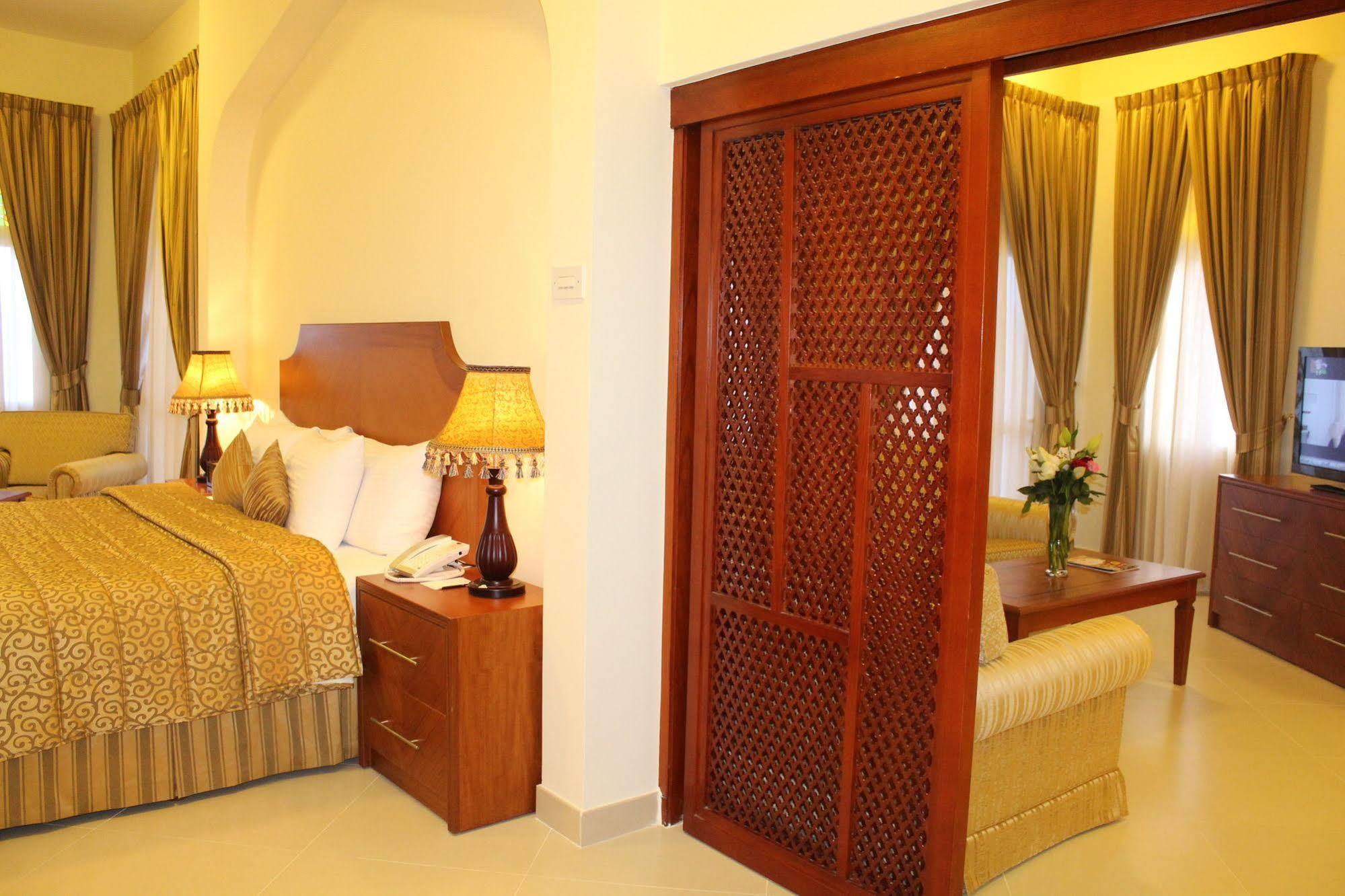 Sohar Beach Hotel Extérieur photo